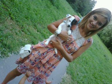 Ksenia Borodina s Jack Russell teriérom