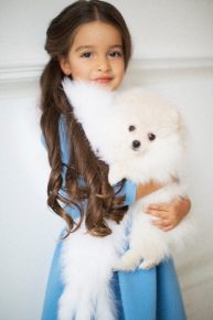 Dcéra Ksenia Borodiny so psom Winterom